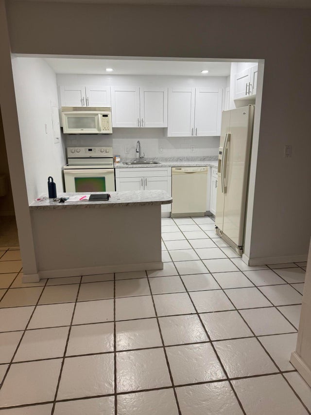 3 of 45 - 1681 Nw 70th Avenue #102, Plantation, FL