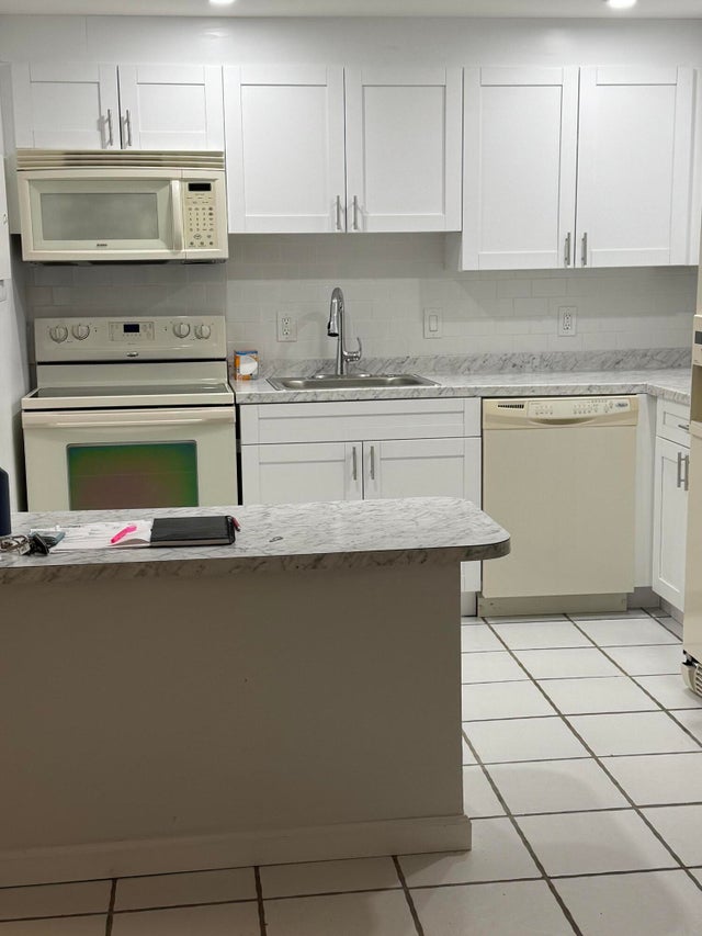 5 of 45 - 1681 Nw 70th Avenue #102, Plantation, FL