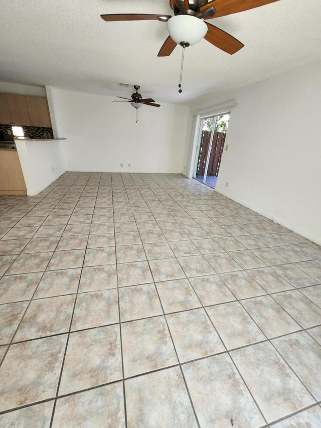 3 of 10 - 4172 Pine Hollow Circle, Greenacres, FL