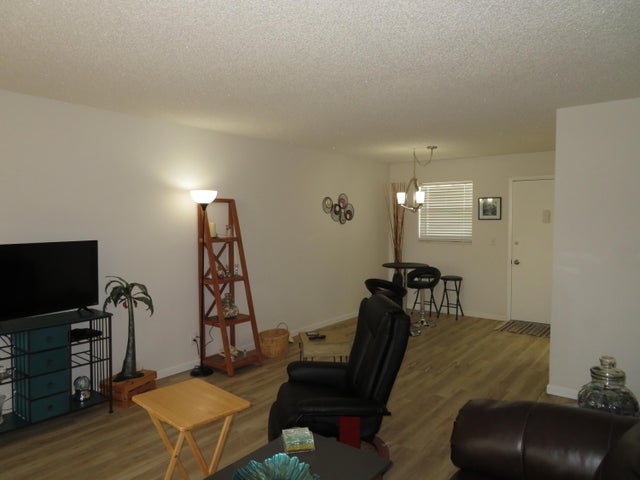 4 of 38 - 701 Lori Drive #103, Palm Springs, FL