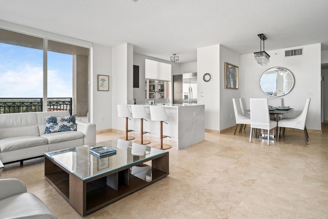 3 of 46 - 550 Okeechobee Boulevard #1401, West Palm Beach, FL