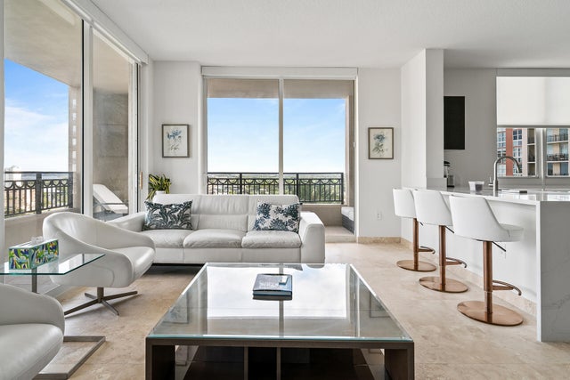 4 of 46 - 550 Okeechobee Boulevard #1401, West Palm Beach, FL