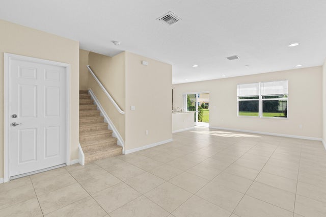 2 of 39 - 2900 Nw Treviso Circle, Port Saint Lucie, FL