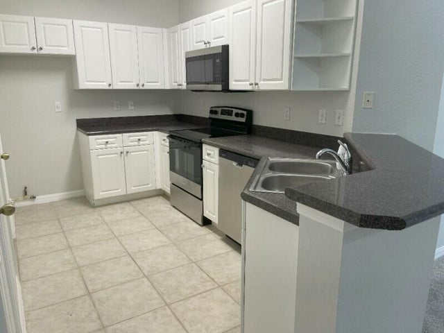 5 of 19 - 2560 57th Circle, Vero Beach, FL