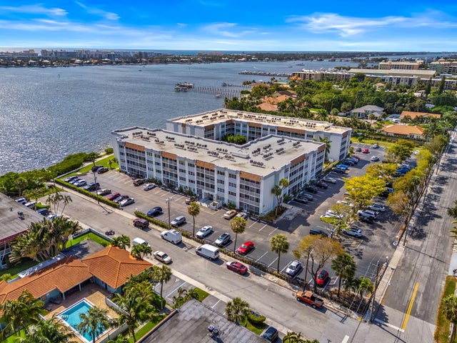 2 of 41 - 1502 S Lakeside Drive #301, Lake Worth Beach, FL