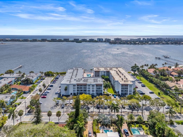 3 of 41 - 1502 S Lakeside Drive #301, Lake Worth Beach, FL