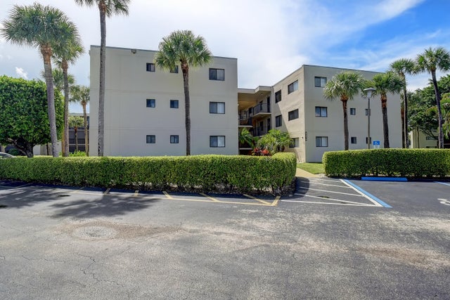 3 of 47 - 5370 Las Verdes Cir #324, Delray Beach, FL