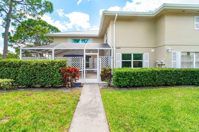 4 of 22 - 2401 Sw Danbury Lane, Palm City, FL