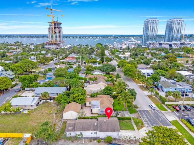 3 of 10 - 531 45th Street, West Palm Beach, FL