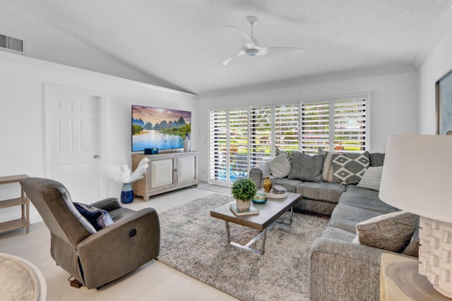 4 of 21 - 603 Club Drive #603, Palm Beach Gardens, FL