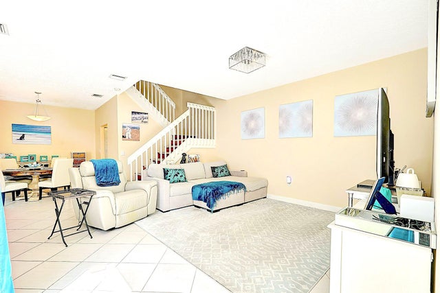 5 of 14 - 1125 Canella Lane, Hollywood, FL