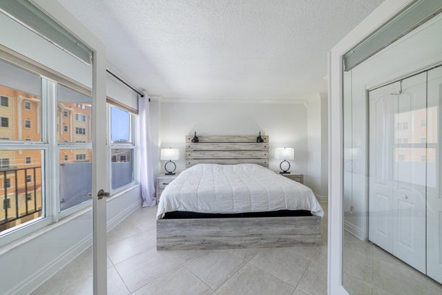 4 of 38 - 405 N Ocean Boulevard #507, Pompano Beach, FL