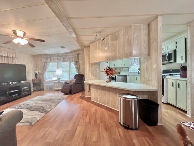 5 of 34 - 6226 S Joshua Lane, Lake Worth, FL