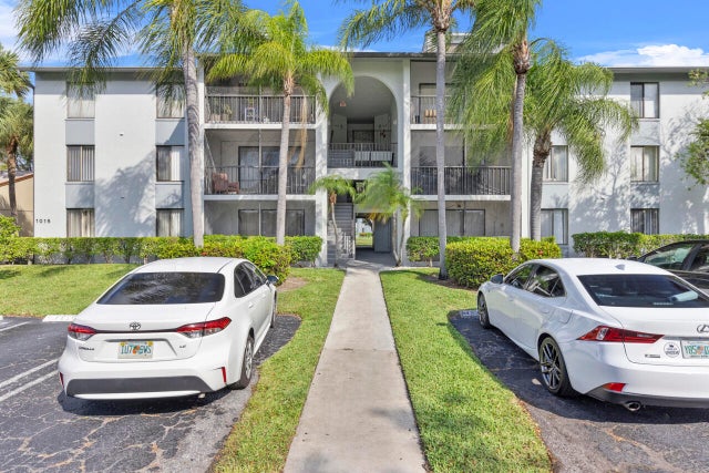 3 of 29 - 1015 Green Pine Boulevard #a1, West Palm Beach, FL