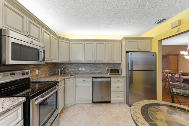 3 of 26 - 5155 Europa Drive #u, Boynton Beach, FL