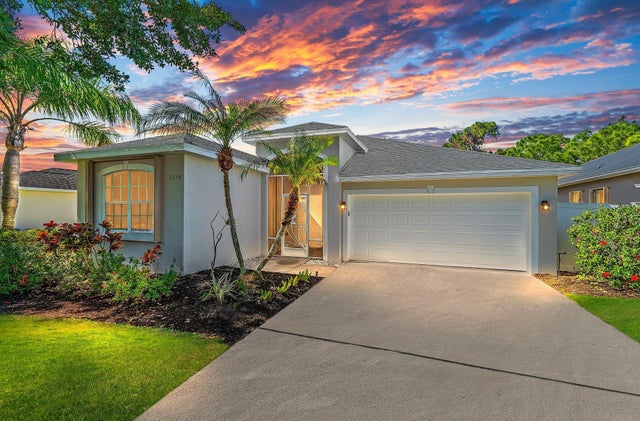 1 of 61 - 2350 Nw Tulip Wy, Jensen Beach, FL