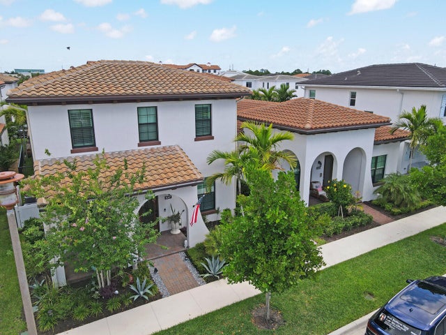 4 of 98 - 8067 Hobbes Way, Palm Beach Gardens, FL