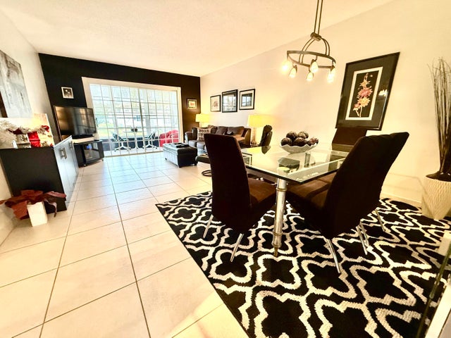 1 of 27 - 3401 Nw 47th Av #513, Lauderdale Lakes, FL