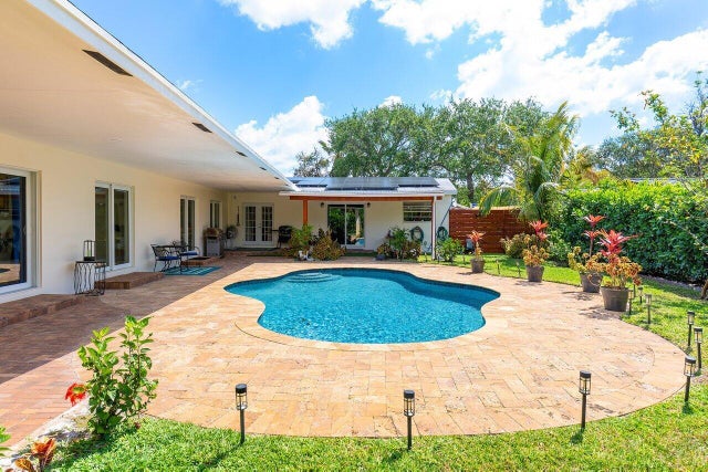 2 of 27 - 1650 Ne 3rd Av, Delray Beach, FL
