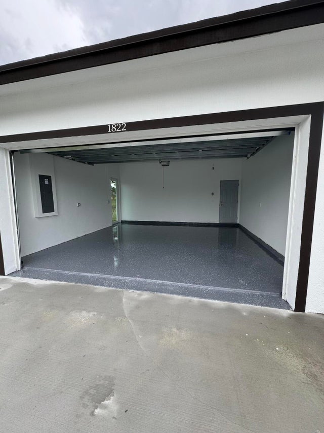 2 of 14 - 1822 Sw Monterry Lane, Port Saint Lucie, FL
