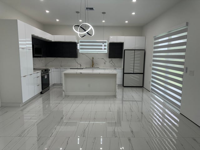 5 of 14 - 1822 Sw Monterry Lane, Port Saint Lucie, FL