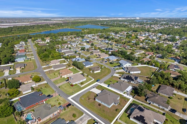 5 of 35 - 1501 Sw Neponset Rd, Port Saint Lucie, FL