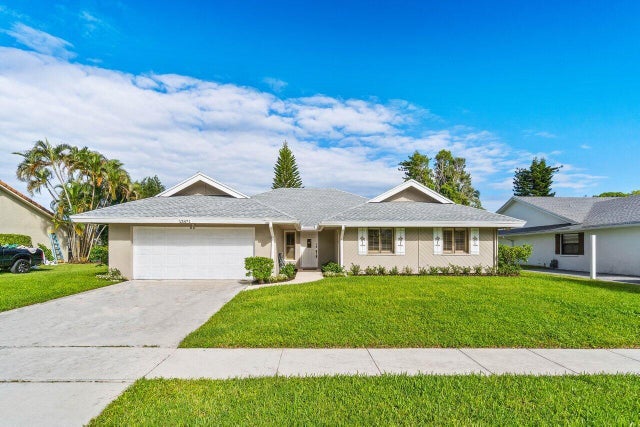 2 of 45 - 13471 Barberry Dr, Wellington, FL