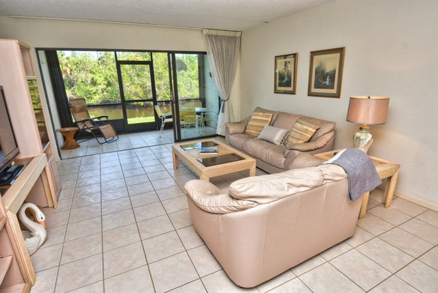 3 of 17 - 1600 Ne Dixie Highway #14-102, Jensen Beach, FL