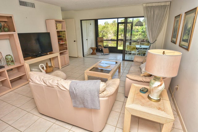 4 of 17 - 1600 Ne Dixie Highway #14-102, Jensen Beach, FL