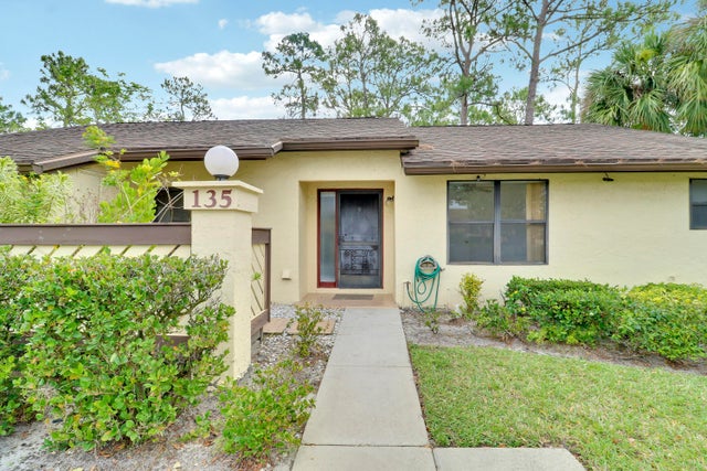 1 of 32 - 135 Manchineel Ct, Royal Palm Beach, FL