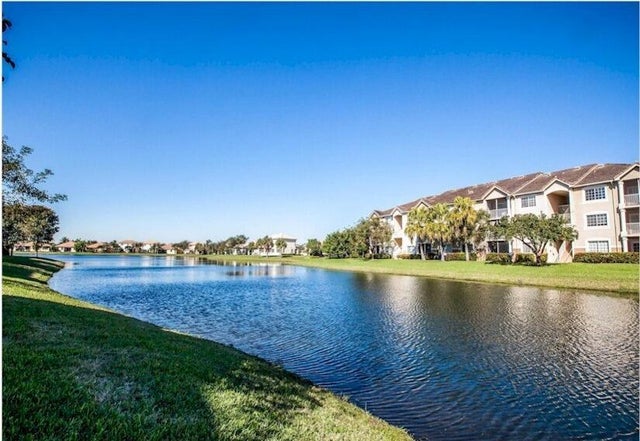 4 of 6 - 8935 Okeechobee Boulevard #204, West Palm Beach, FL