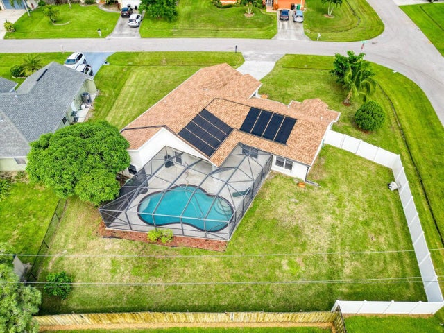 2 of 10 - 4605 Nw Gastonia Street, Port Saint Lucie, FL