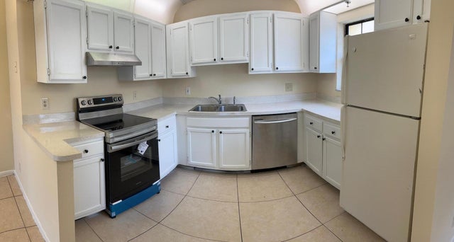 1 of 19 - 2339 Linton Ridge Circle #e6, Delray Beach, FL
