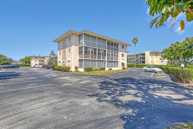 1 of 53 - 2581 N Garden Drive #107, Lake Worth, FL