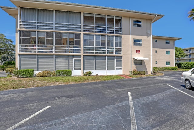 2 of 53 - 2581 N Garden Drive #107, Lake Worth, FL