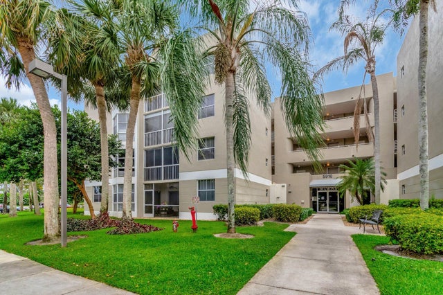 3 of 39 - 5910 Morningstar Circle #401, Delray Beach, FL