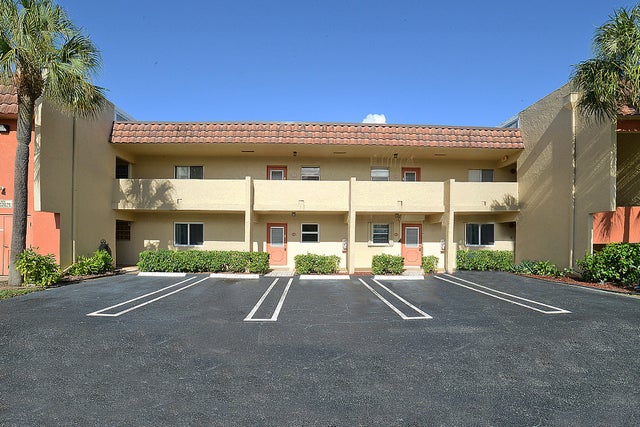 2 of 40 - 829 Camino Road #112-b, Delray Beach, FL