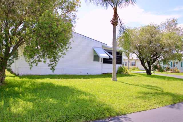 4 of 32 - 334 Seahorse Terrace, Fort Pierce, FL