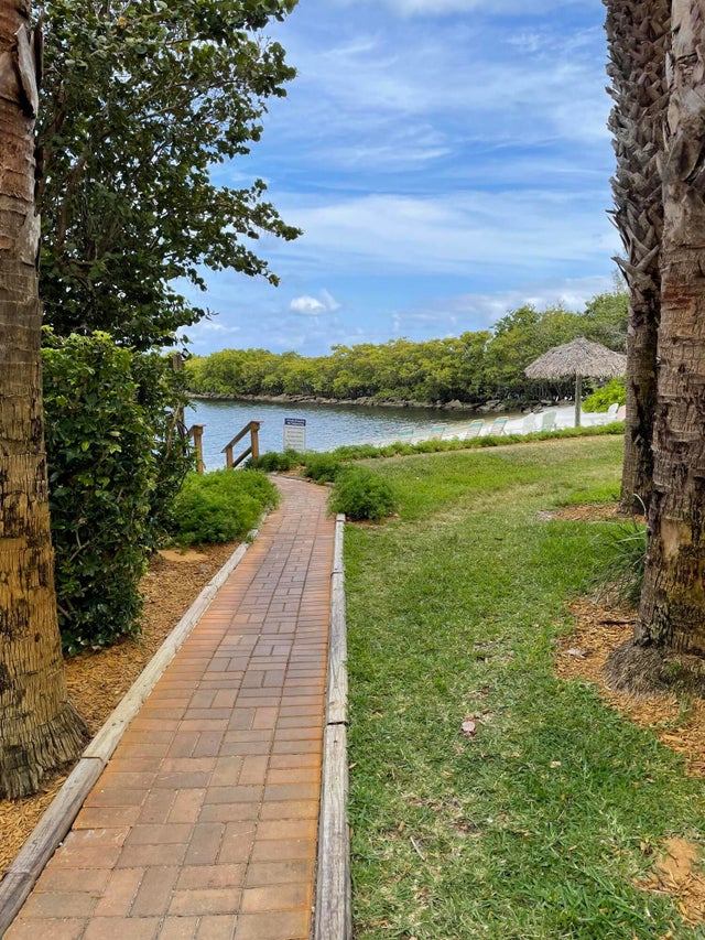 4 of 70 - 1200 Scotia Drive #305, Hypoluxo, FL