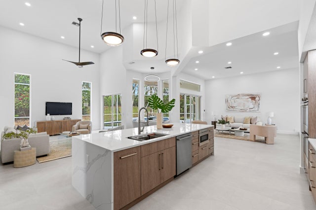 4 of 31 - 20052 Palm Island Dr, Boca Raton, FL