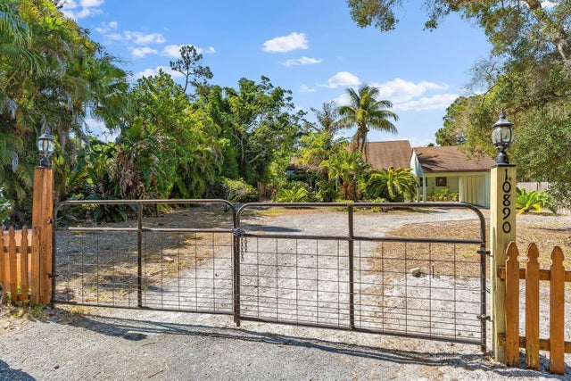 2 of 31 - 10890 Se Linden Street, Jupiter, FL