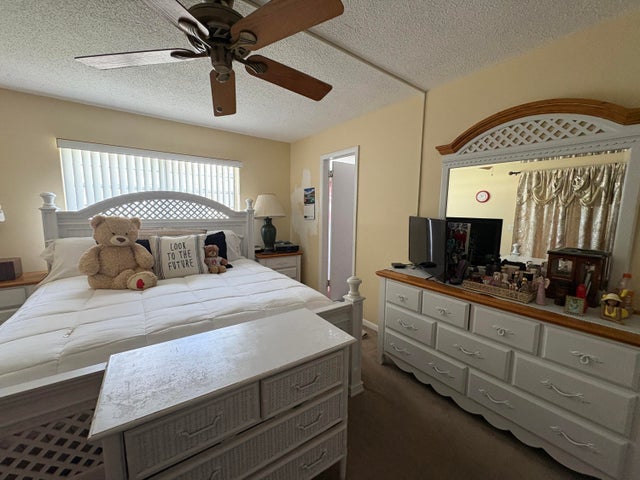 1 of 23 - 113 Windsor F, West Palm Beach, FL