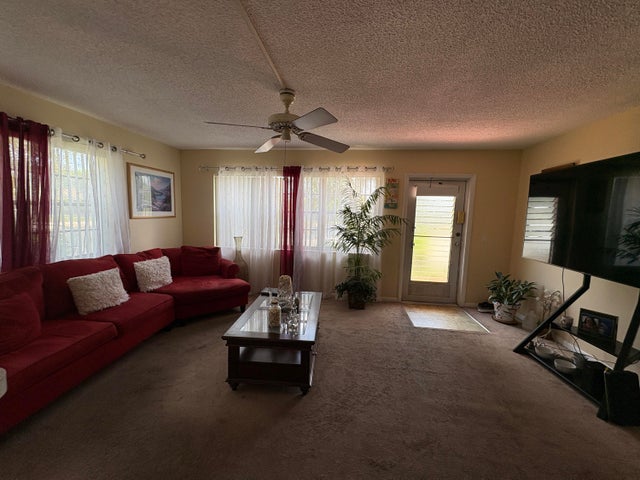 5 of 23 - 113 Windsor F, West Palm Beach, FL