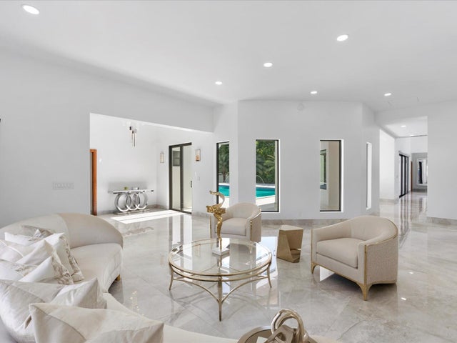 5 of 39 - 9700 Sw 66th Street, Miami, FL