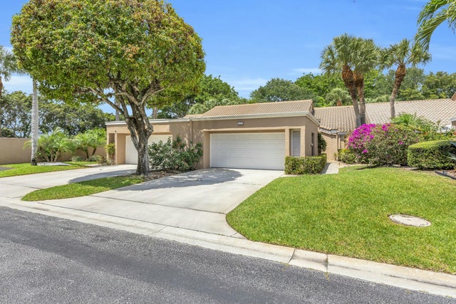 2 of 34 - 11206 Applegate Cir, Boynton Beach, FL
