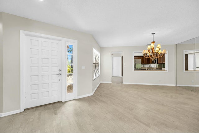 5 of 34 - 11206 Applegate Cir, Boynton Beach, FL