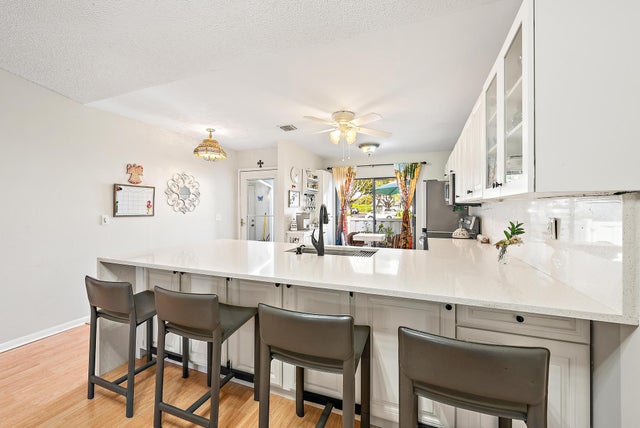 2 of 17 - 2640 Gately Dr W #505, West Palm Beach, FL