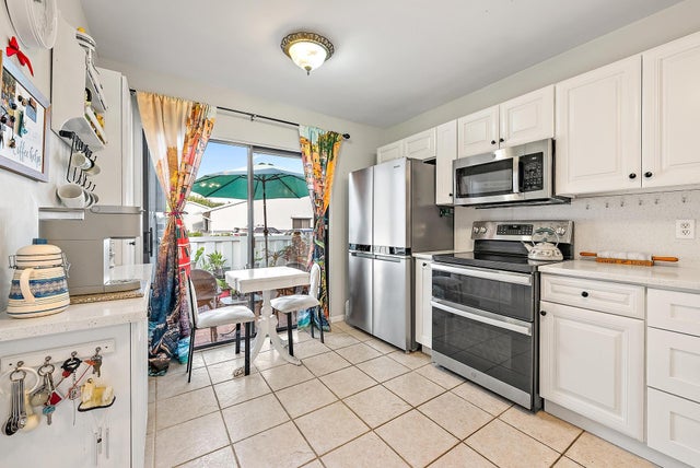 3 of 17 - 2640 Gately Dr W #505, West Palm Beach, FL