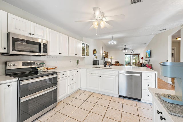 4 of 17 - 2640 Gately Dr W #505, West Palm Beach, FL