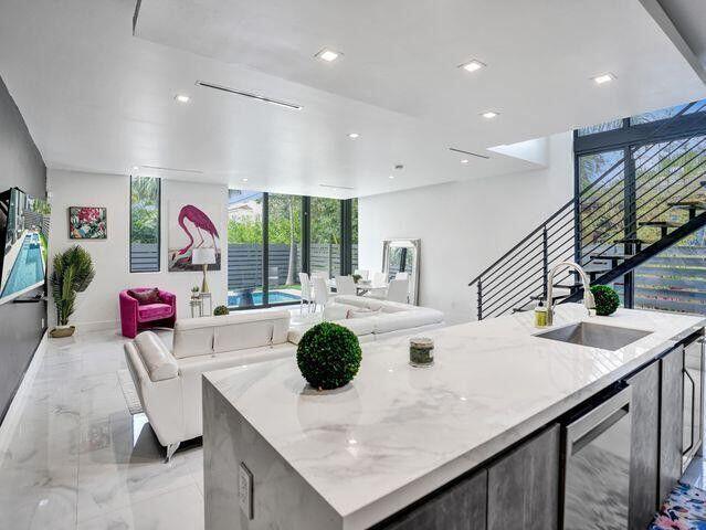 2 of 43 - 2514 Ne 21st Street #a, Fort Lauderdale, FL